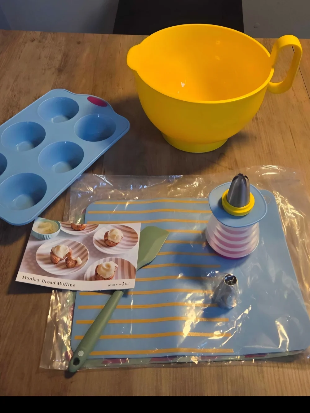 Pampered Chef  Kids Bake Set